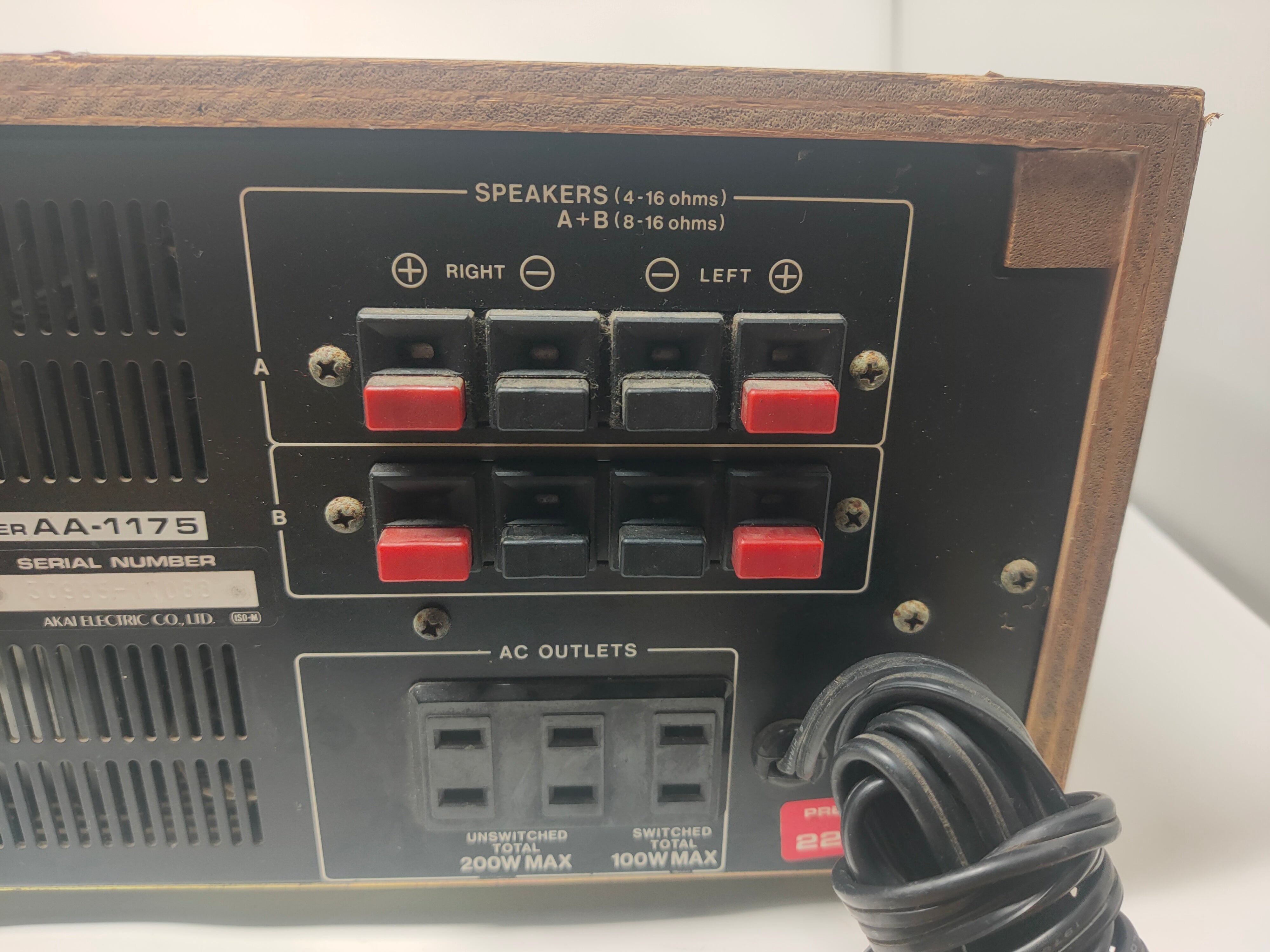 AKAI AA 1175 Receiver