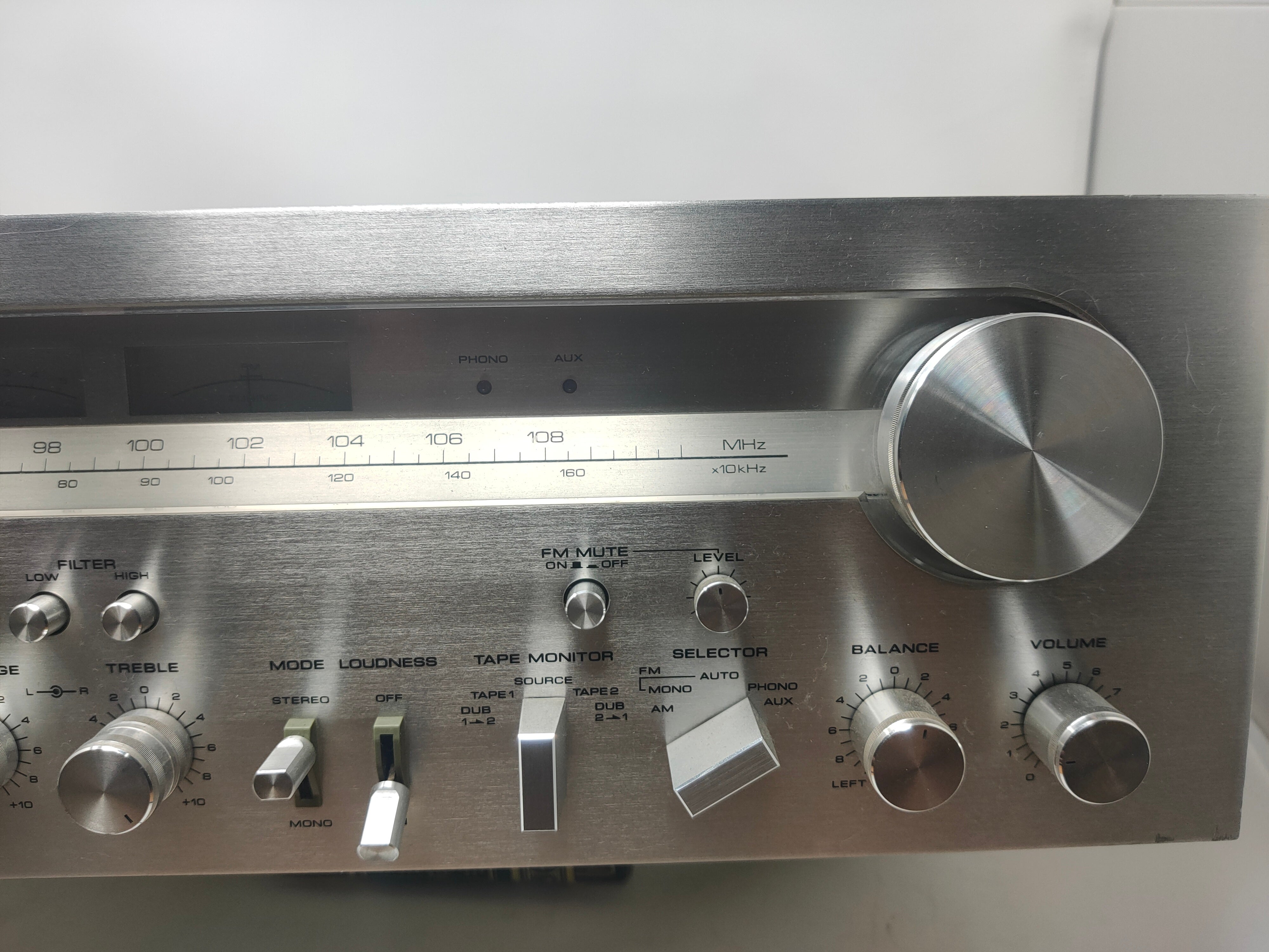 AKAI AA 1175 Receiver