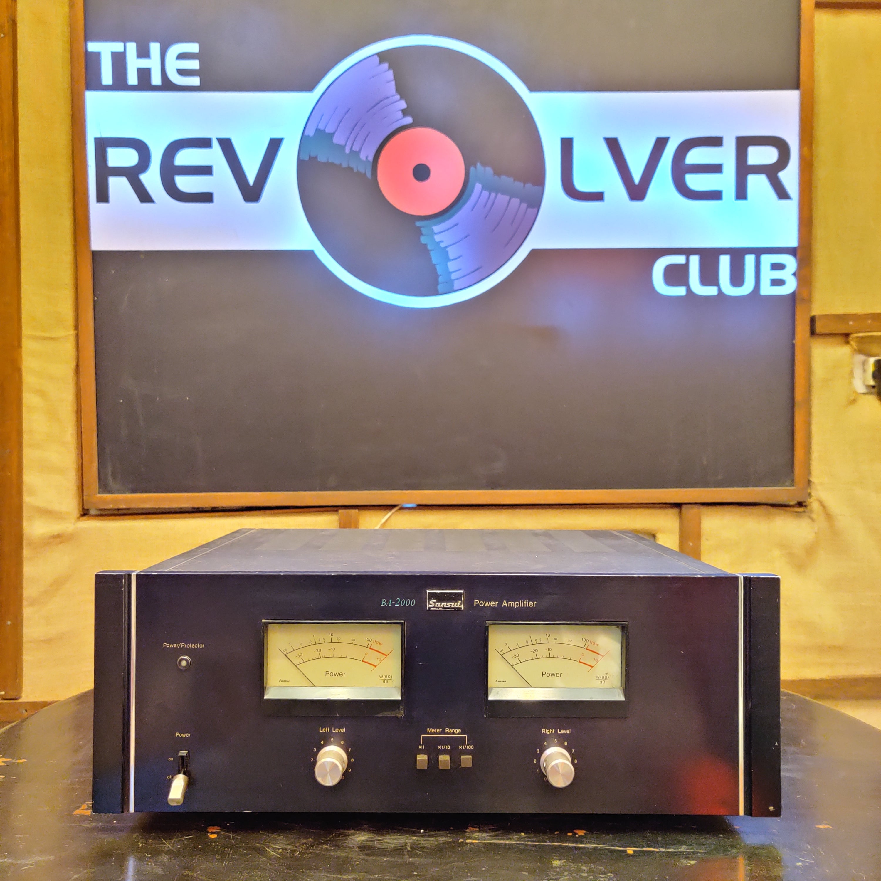 Sansui BA-2000 Power Amplifier (Slightly Used) & Sansui CA-2000 Pre-Amplifier (110 V) (Mint Condition) - Pre-Owned