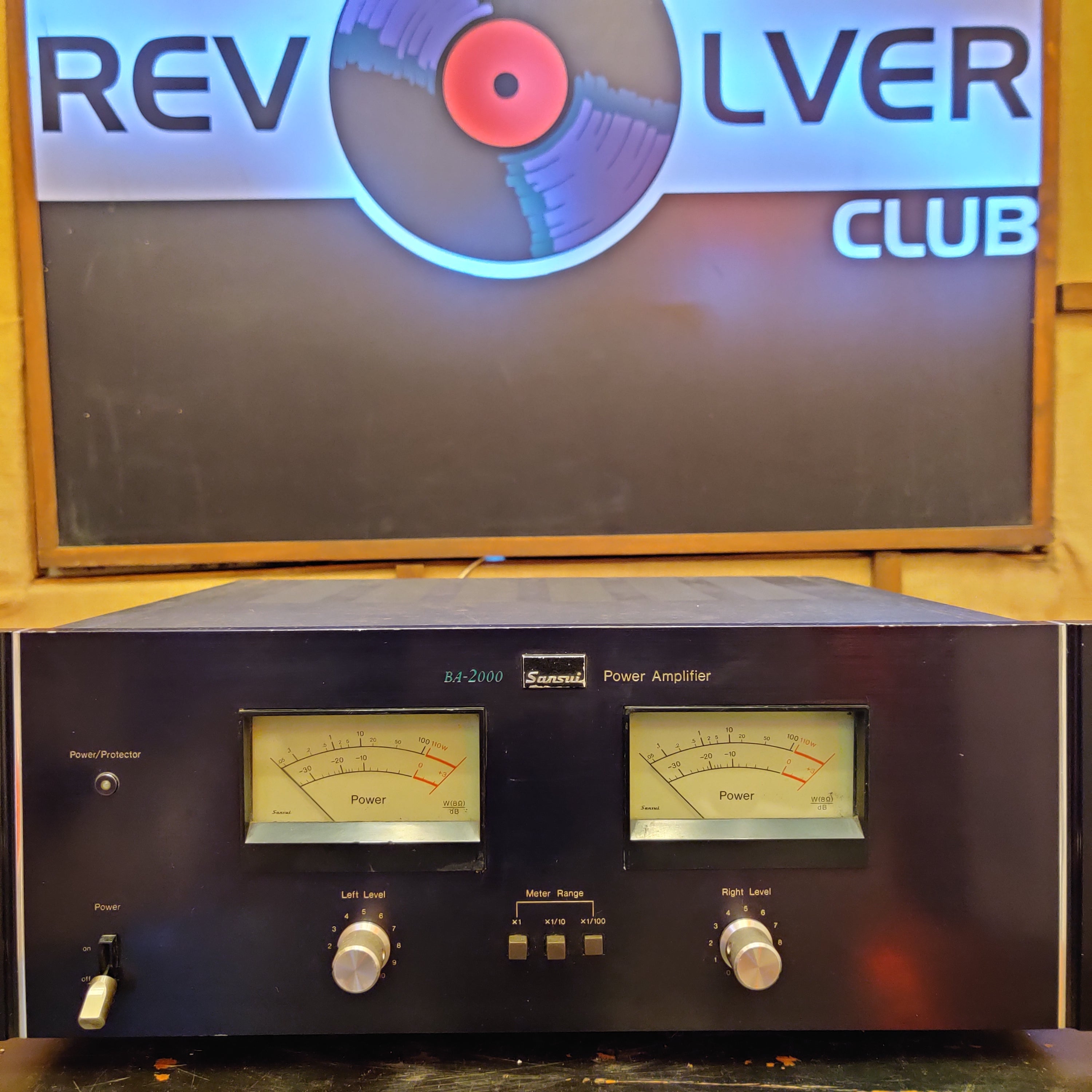 Sansui BA-2000 Power Amplifier (Slightly Used) & Sansui CA-2000 Pre-Amplifier (110 V) (Mint Condition) - Pre-Owned