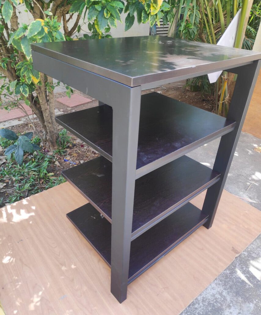 Delta - Racks & Shelves