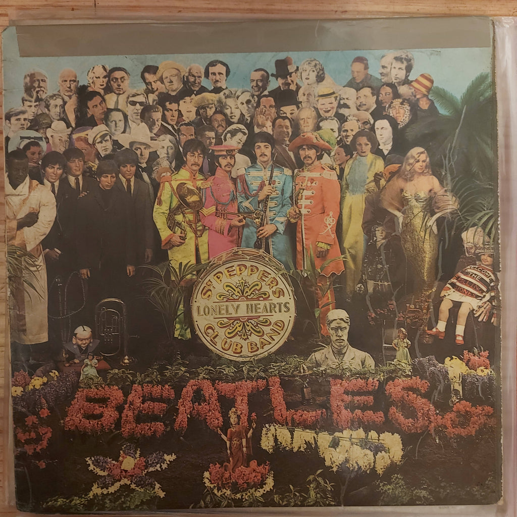 The Beatles – Sgt. Pepper's Lonely Hearts Club Band (Used Vinyl - G) JS